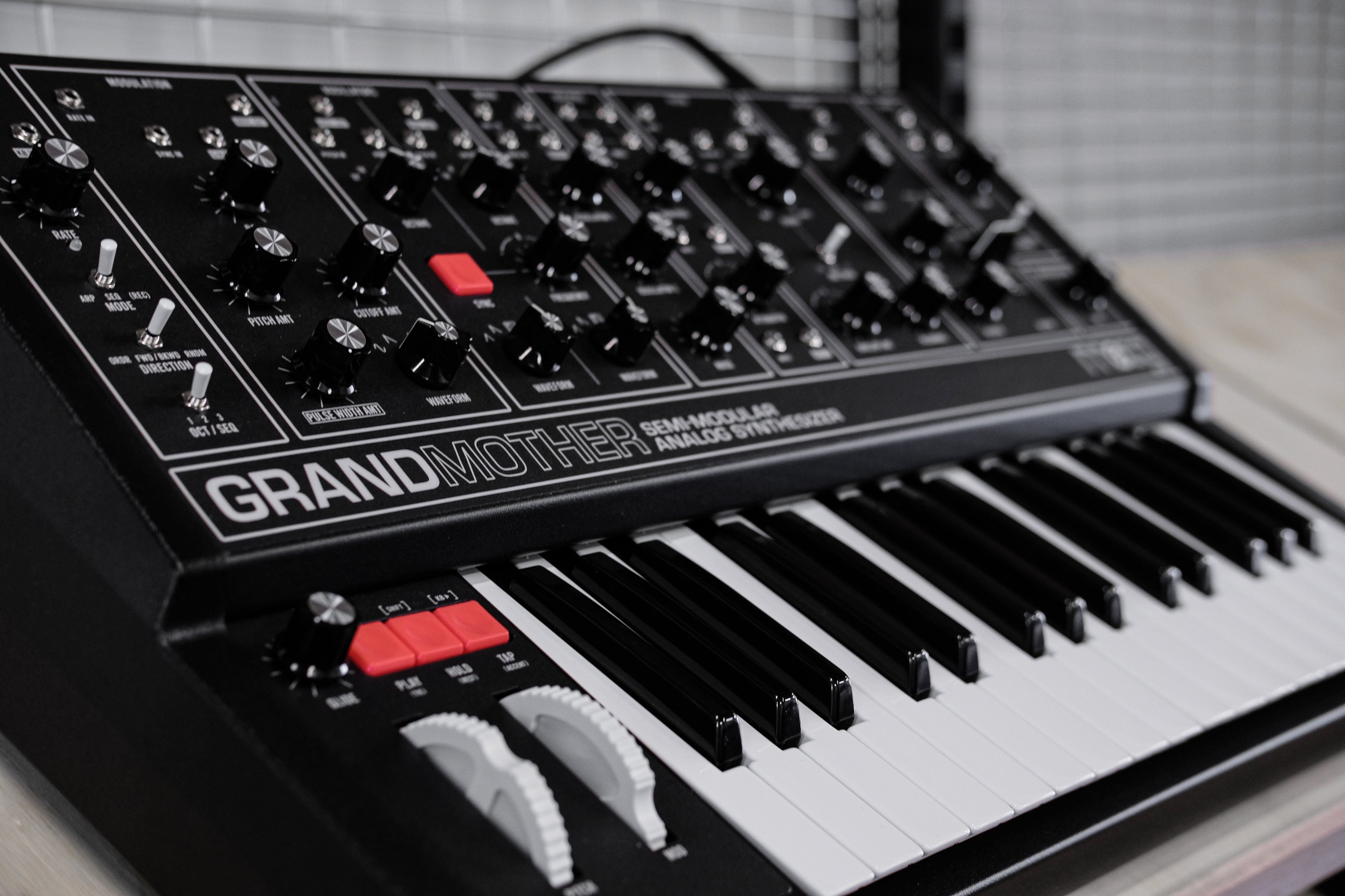 New Keyboards, Pianos & Synthesizers