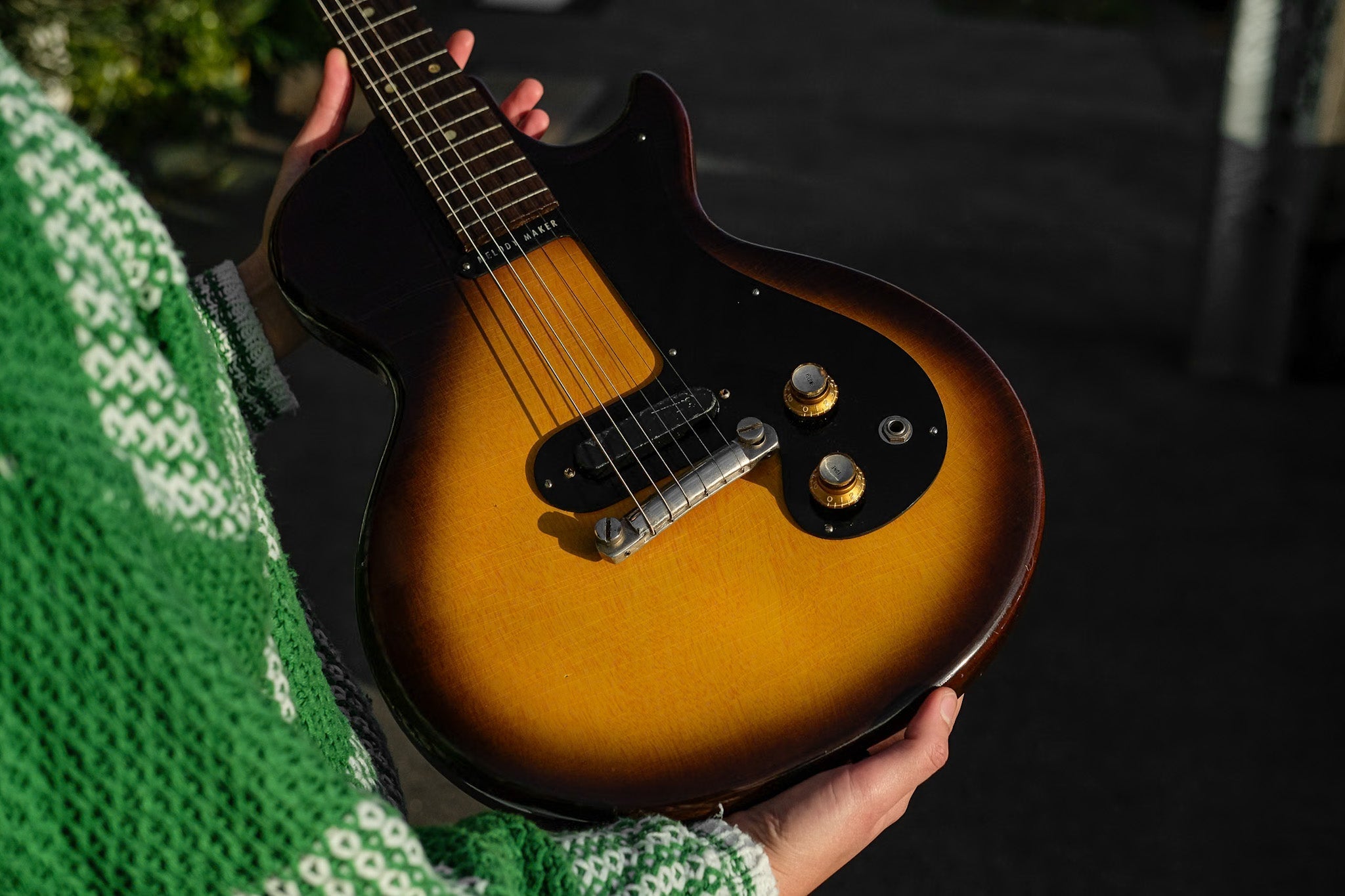 Electric Guitars - Vintage & Second-Hand