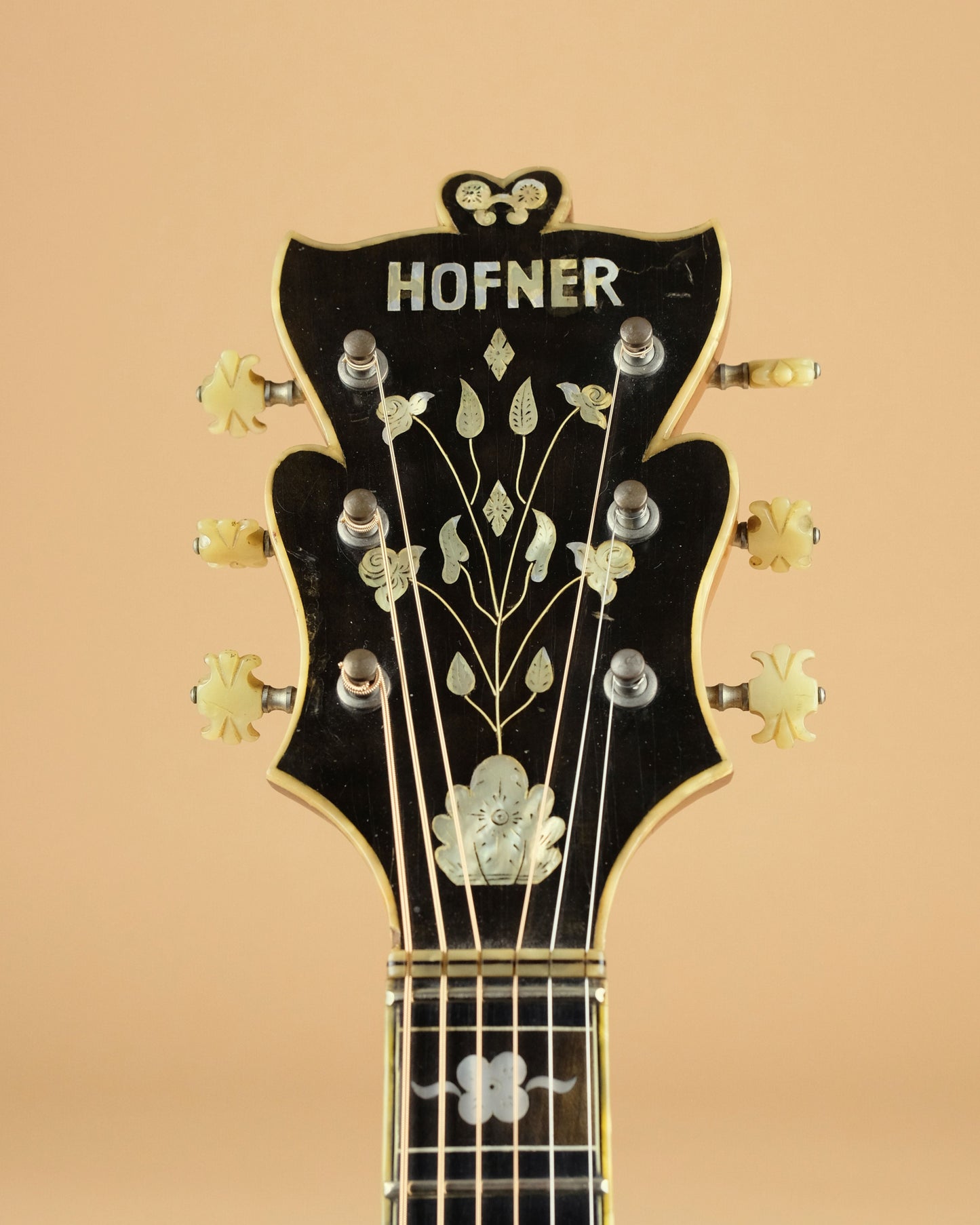 1958 Hofner Committee Brunette