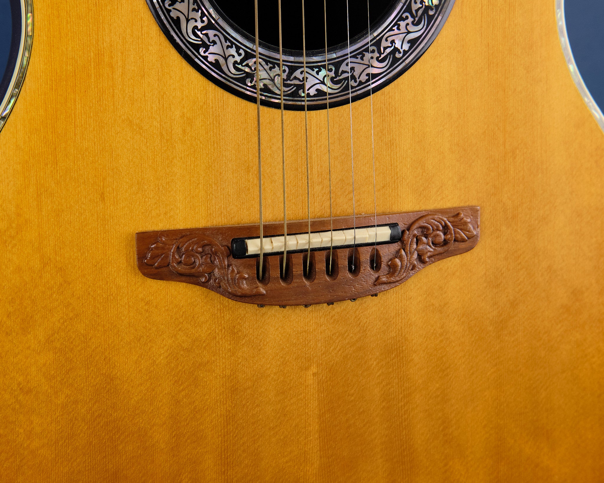 1981 Ovation 1619 Custom Legend Stereo Natural