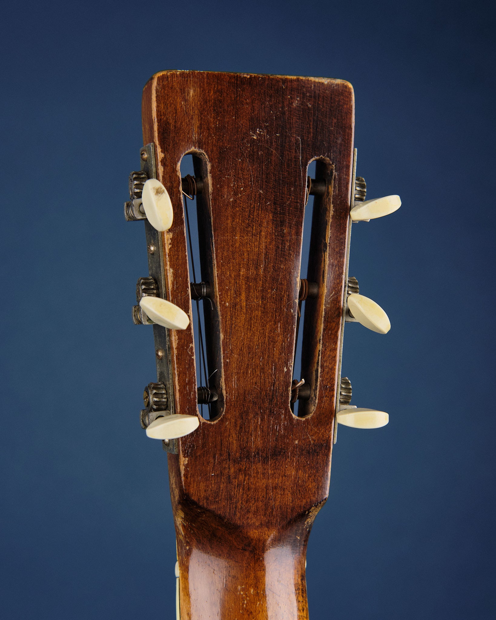1930 National Triolian Walnut Sunburst