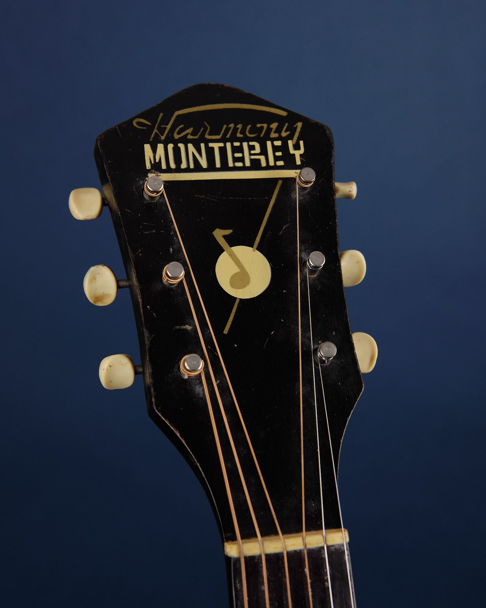 1940s Harmony Monterey H1326 Sunburst