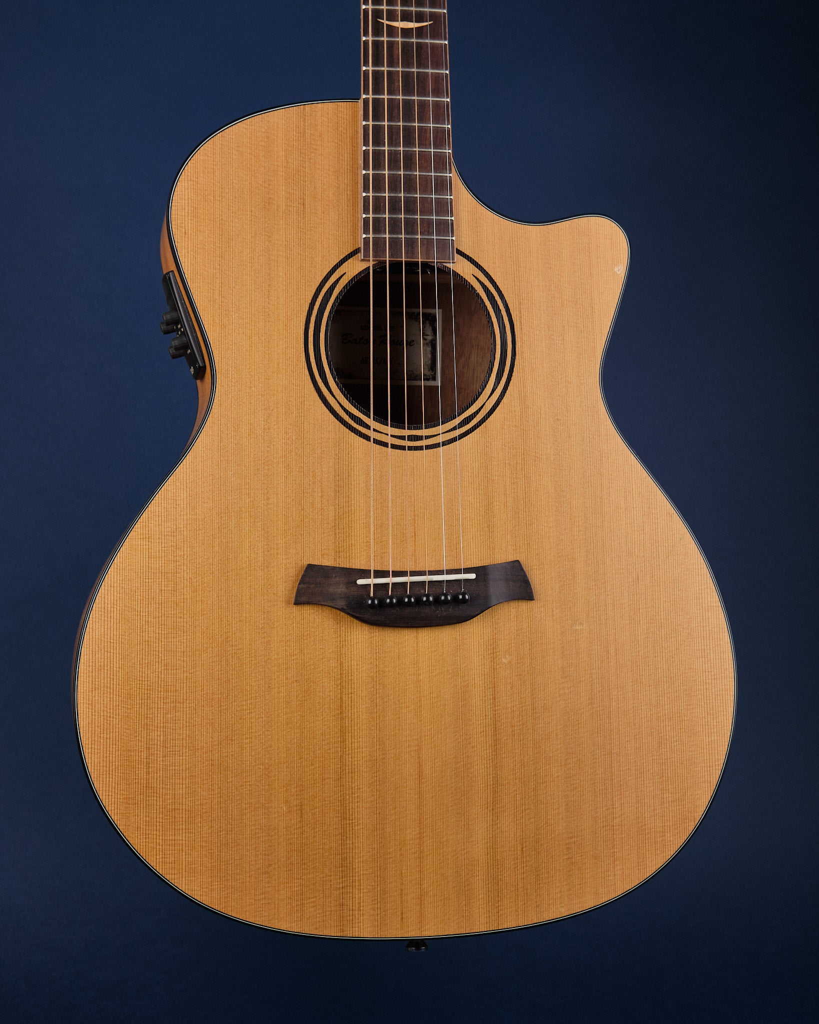 Baton Rouge AR11/ACE Grand Auditorium (Second-Hand)