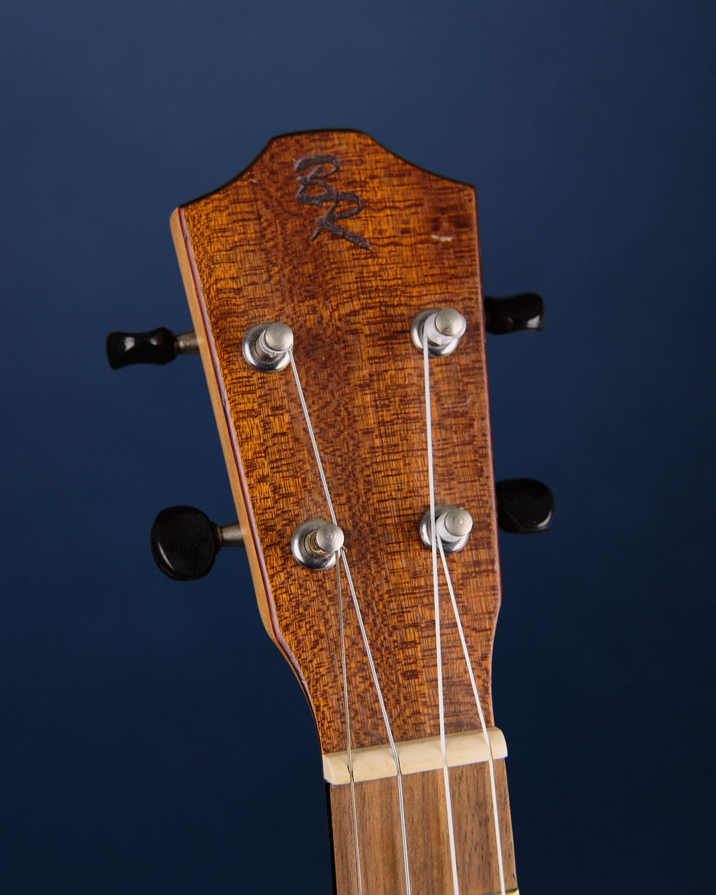 Baton Rouge V2-B Sun Baritone Ukulele (Second-Hand)