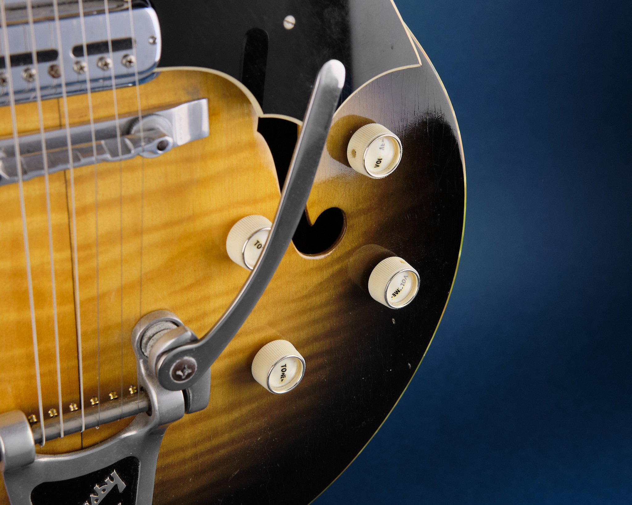 1960s Maton Supreme EG-240A Sunburst