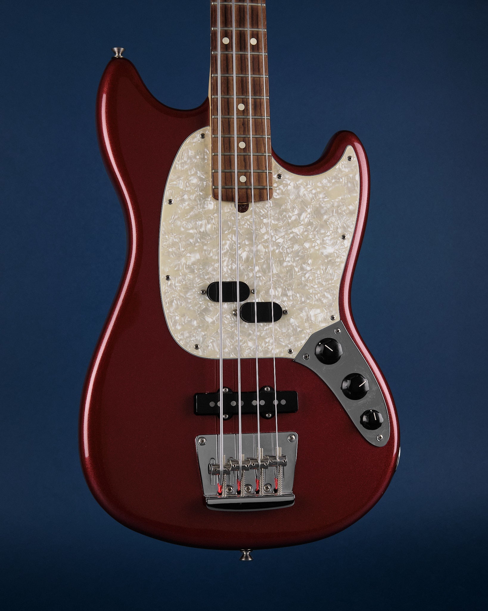 2019 Fender American Performer Mustang Bass Aubergine