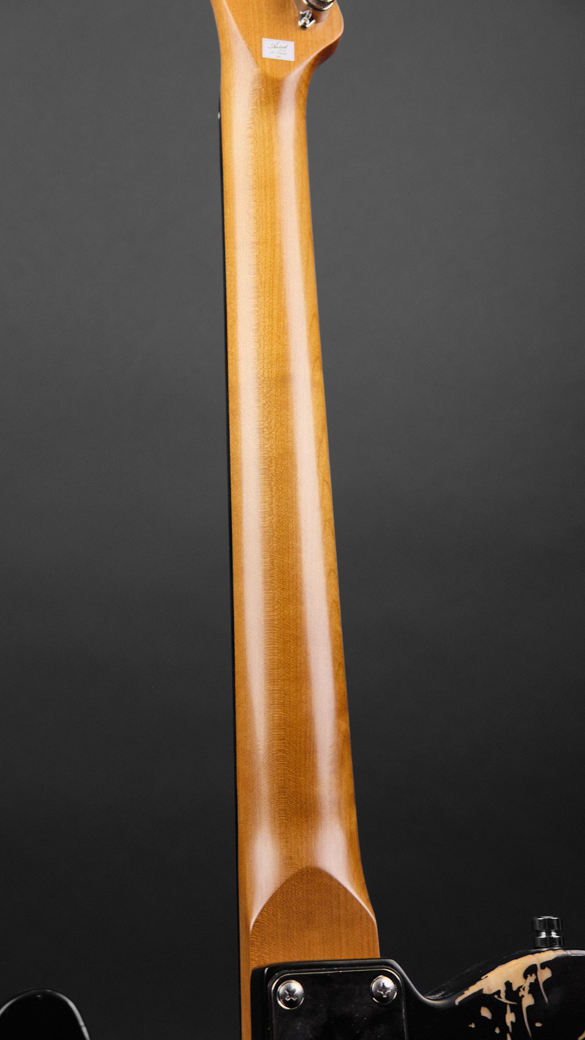 Artist AT53 Black Relic (Second-Hand)