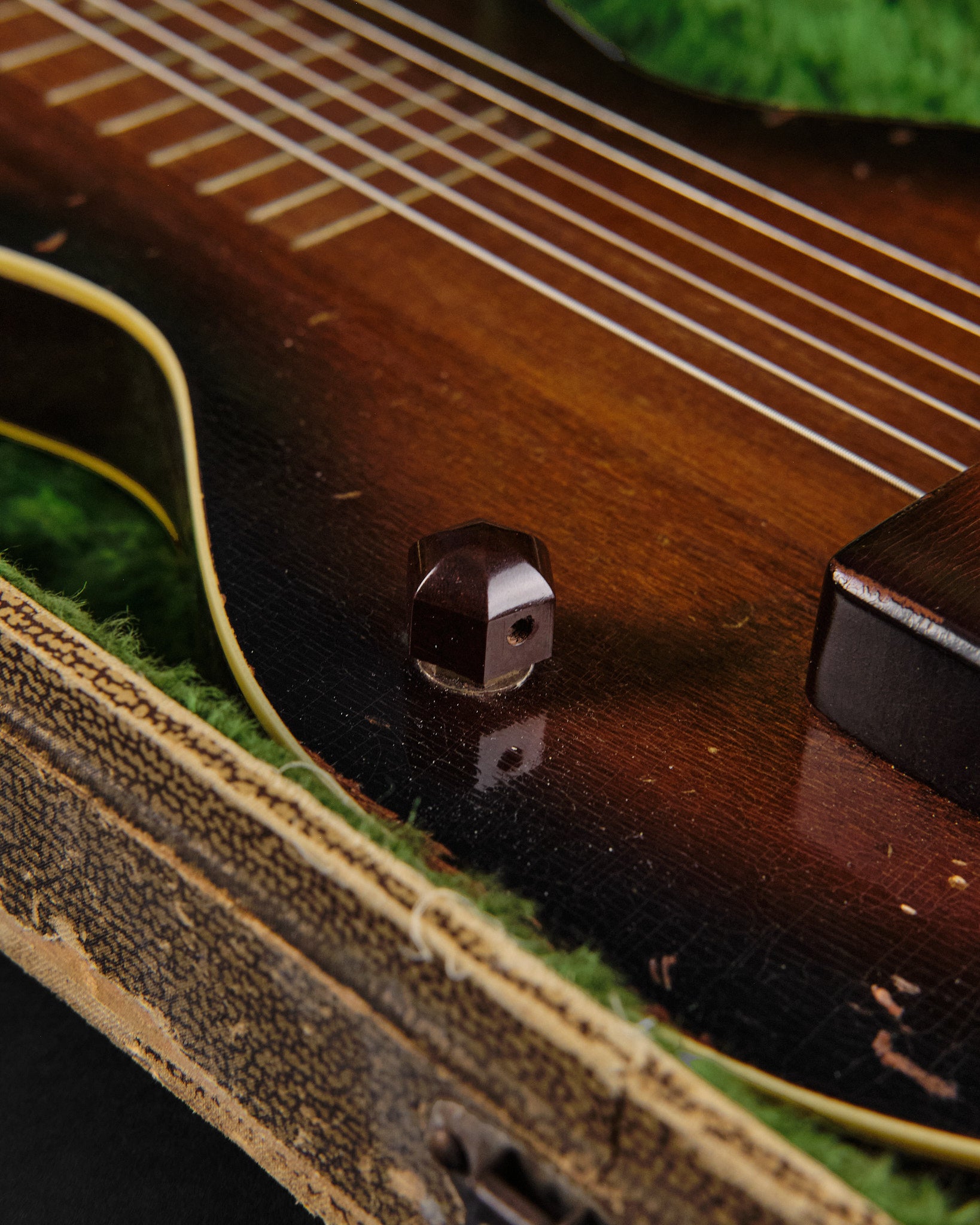 1930s Oahu 229K Lap Steel Sunburst