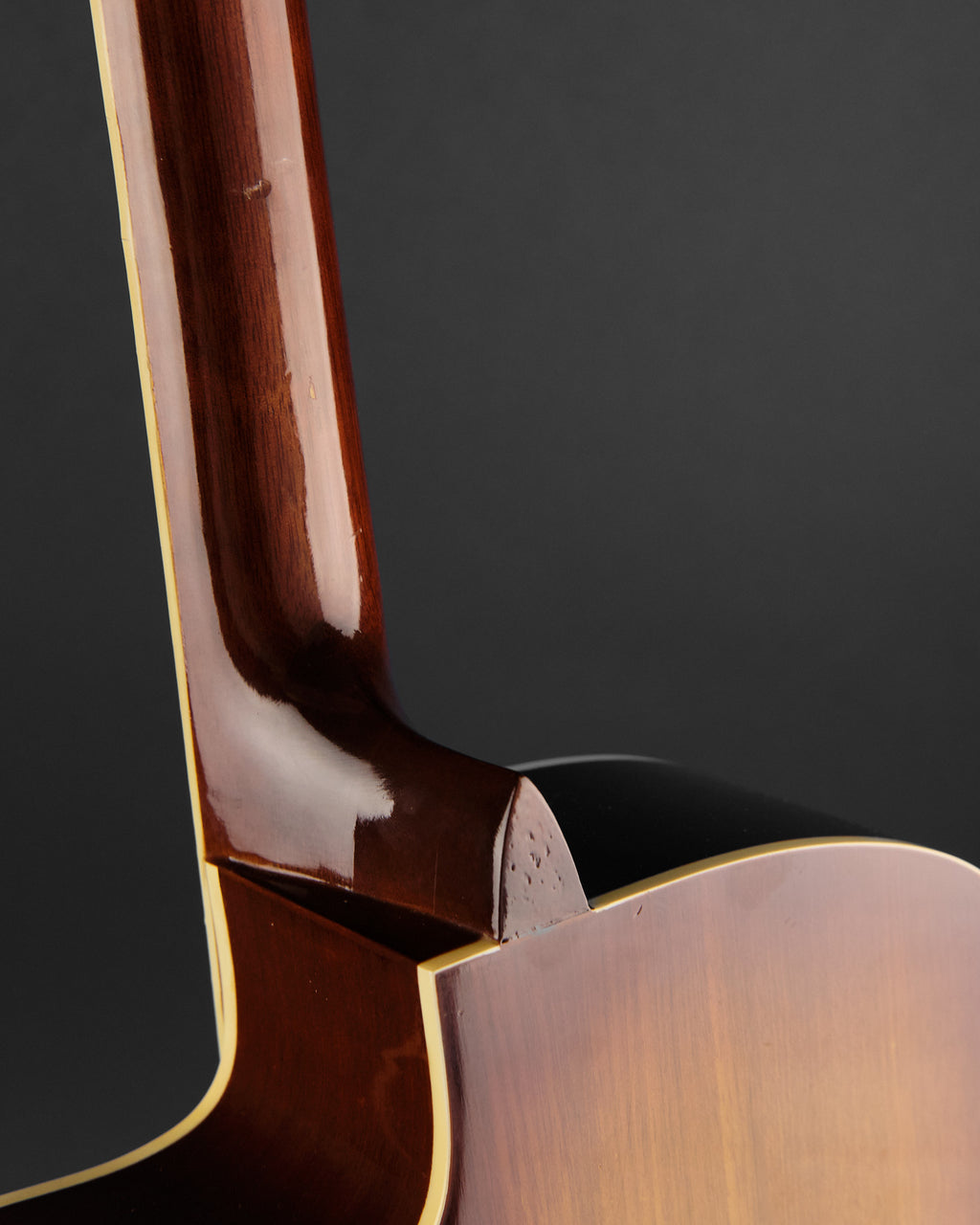 Regal Wood Body Resonator Natural (Second-Hand)