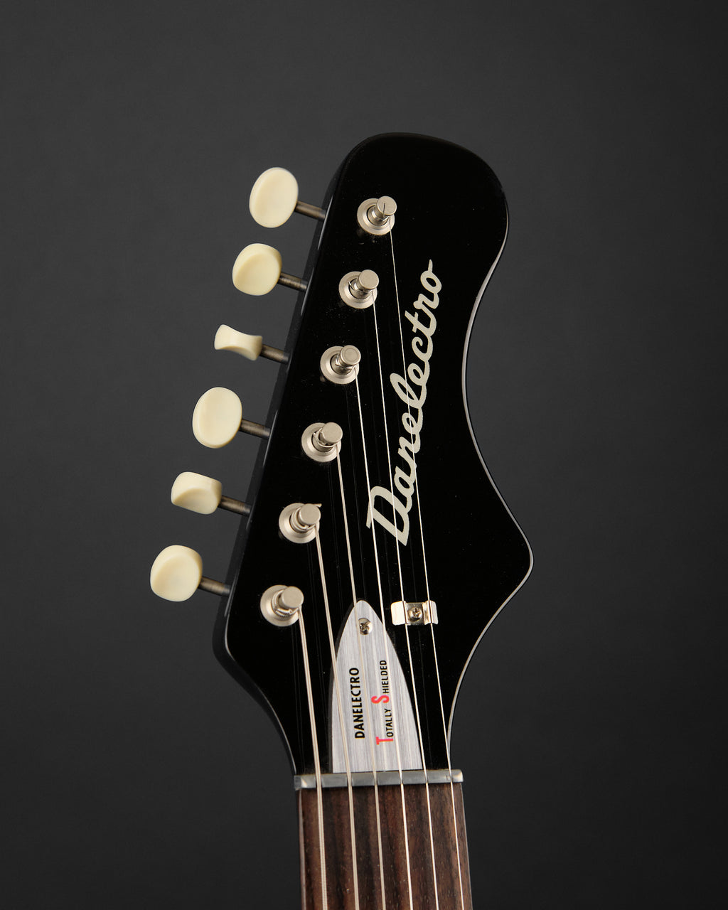 2009 Danelectro Dead On '67 Cobalt Blue