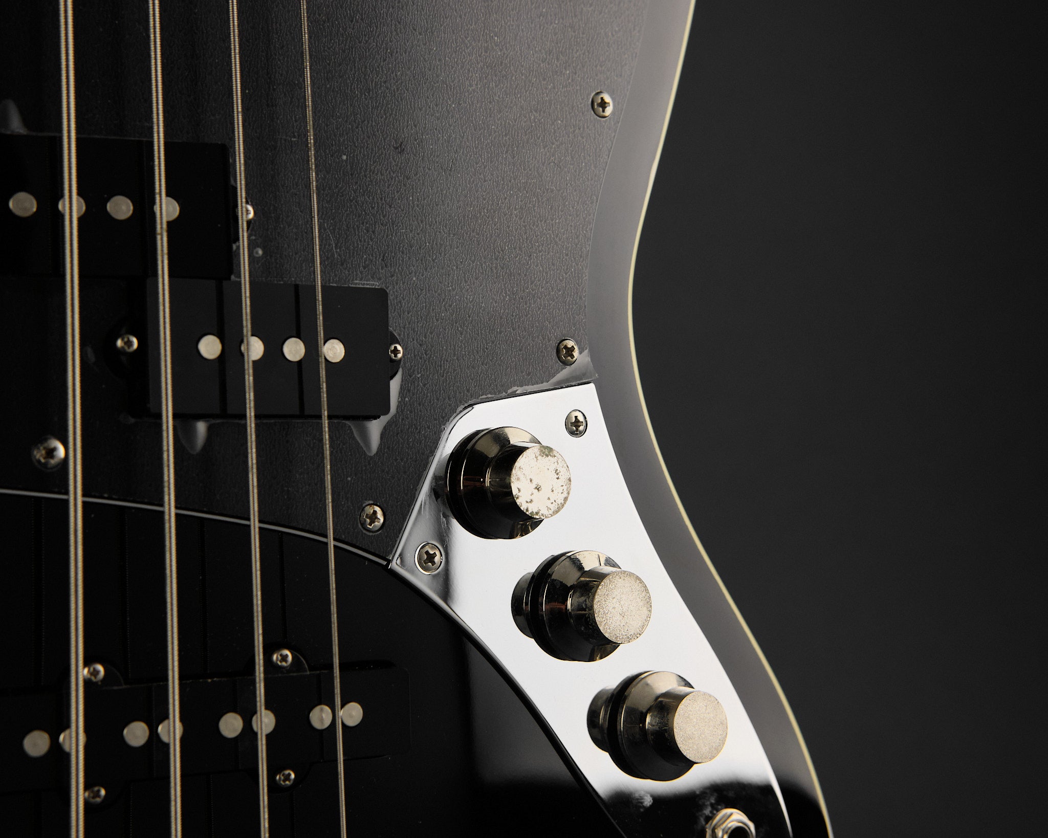 2000s Fender CIJ Aerodyne Jazz Bass Black