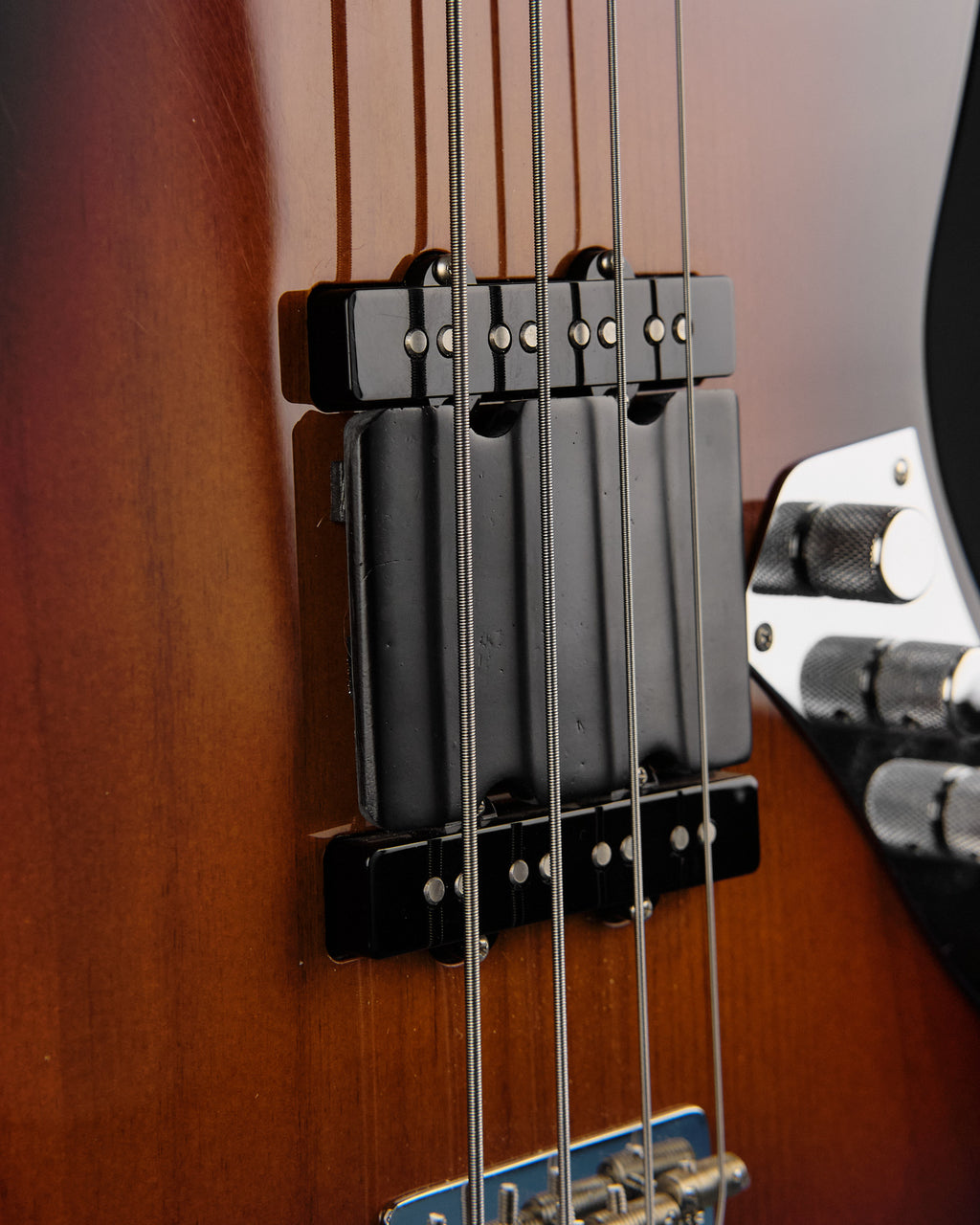 2023 Fender Jaco Pastorius Jazz Bass Sunburst