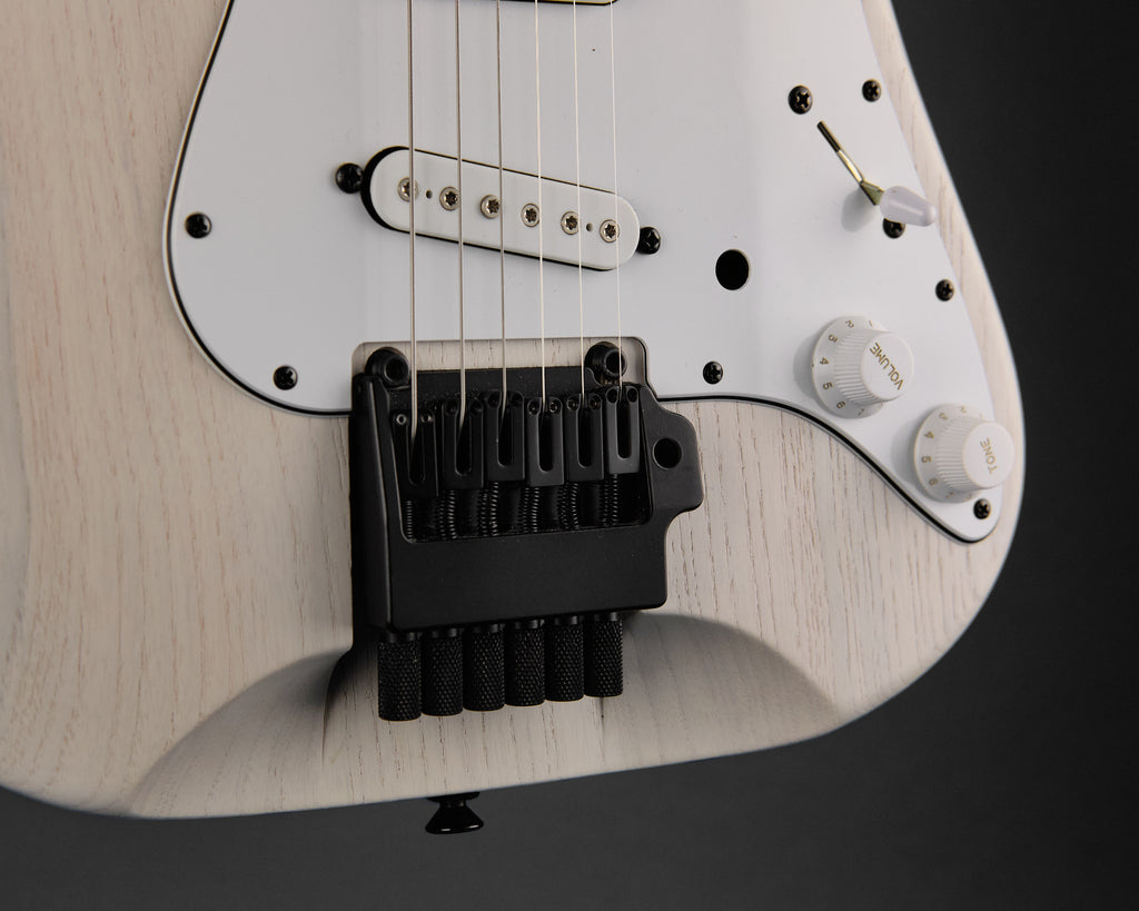 Kiesel Delos White (Second-Hand)