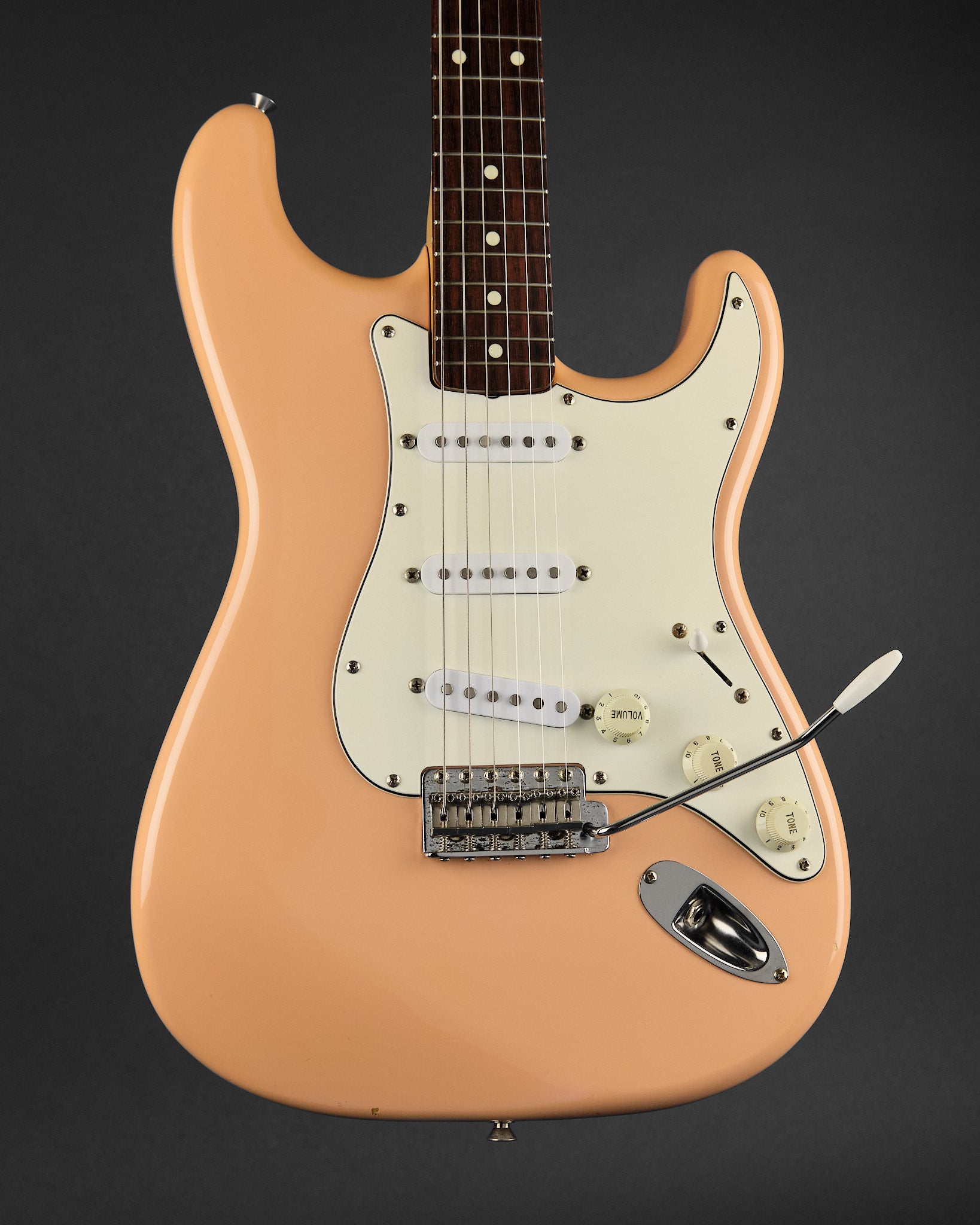 1990s Fender ST-38 Standard Stratocaster Salmon Pink