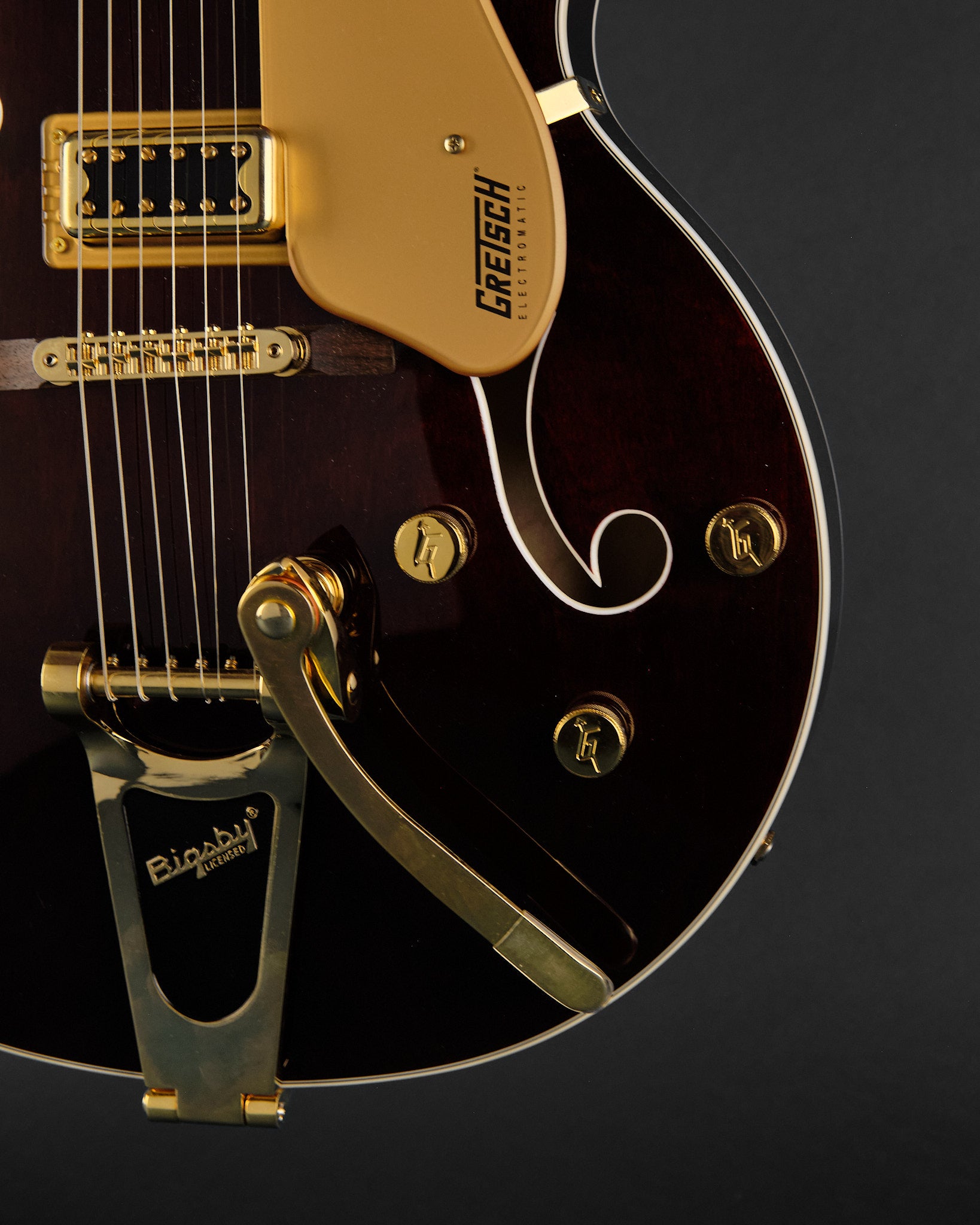 Gretsch G5422TG Electromatic Classic With Bigsby Walnut Stain (Second-Hand)