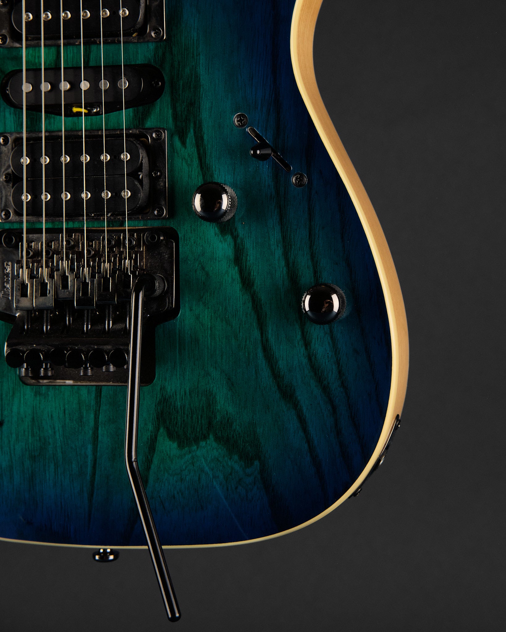 2021 Ibanez RG470AHM Blue Moon Burst