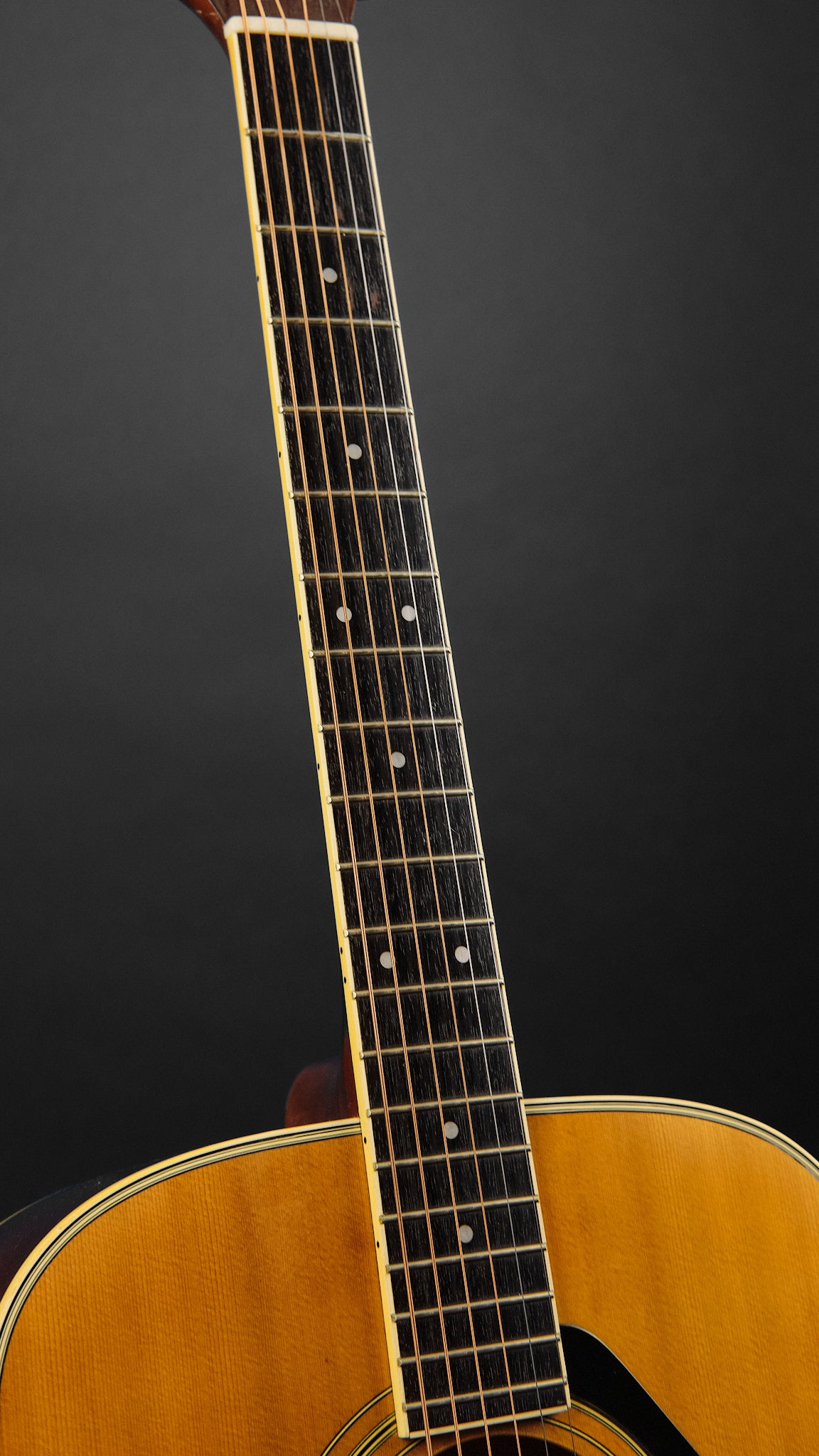 1974 Yamaha FG-200D Natural