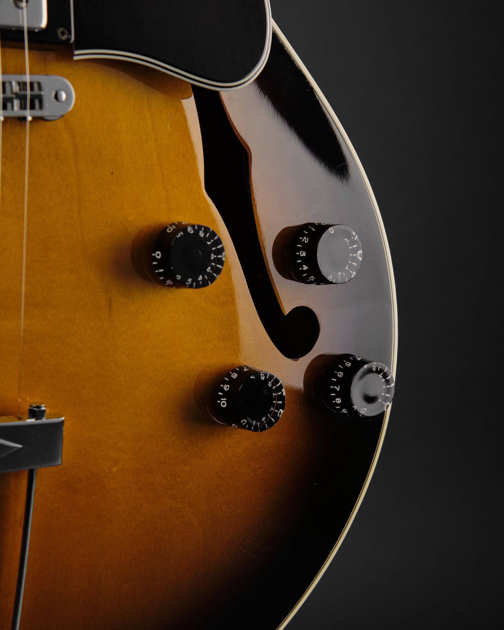 2002 Gibson ES-135 Vintage Sunburst