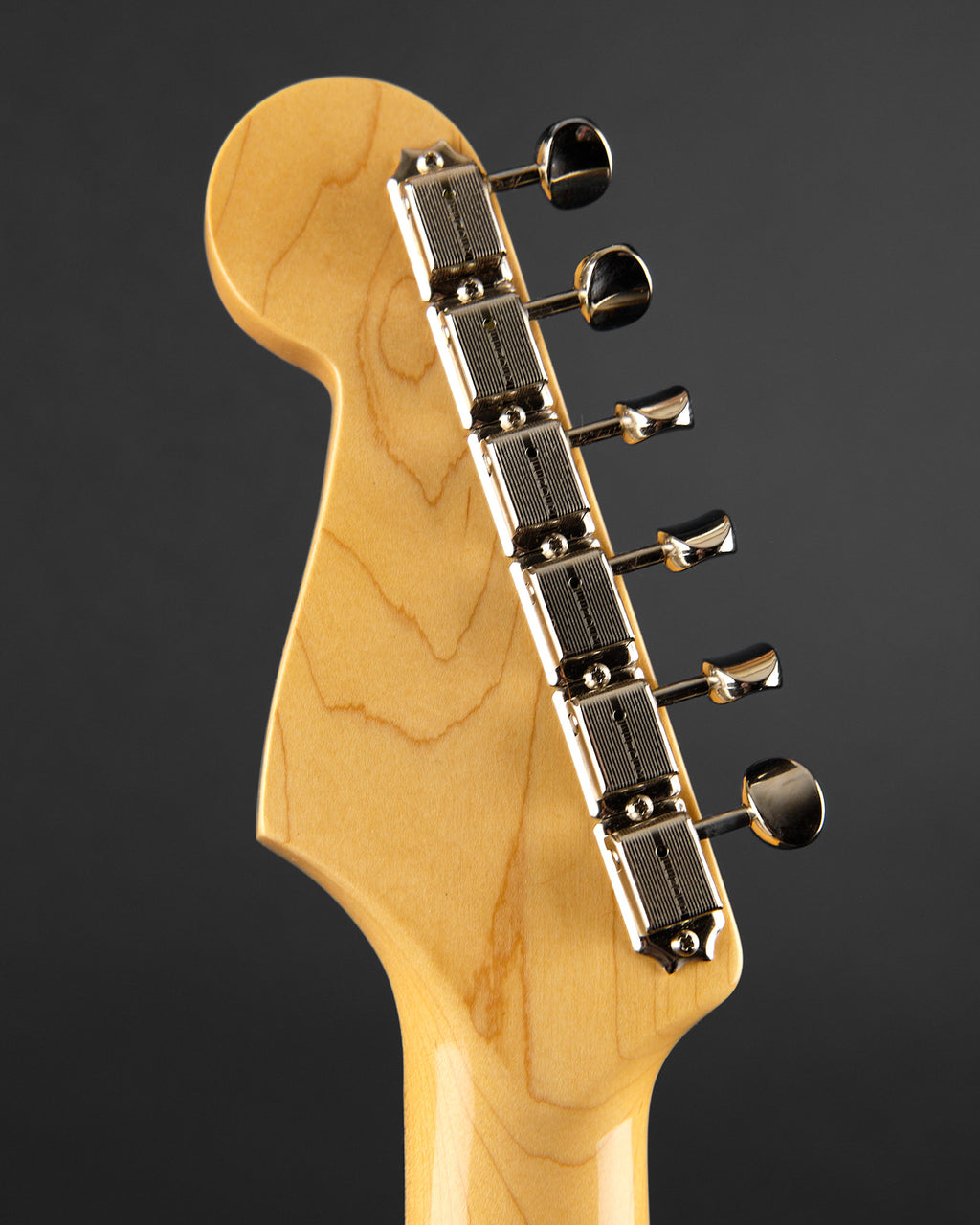 2025 Fender American Vintage II 1965 Stratocaster Candy Apple Red