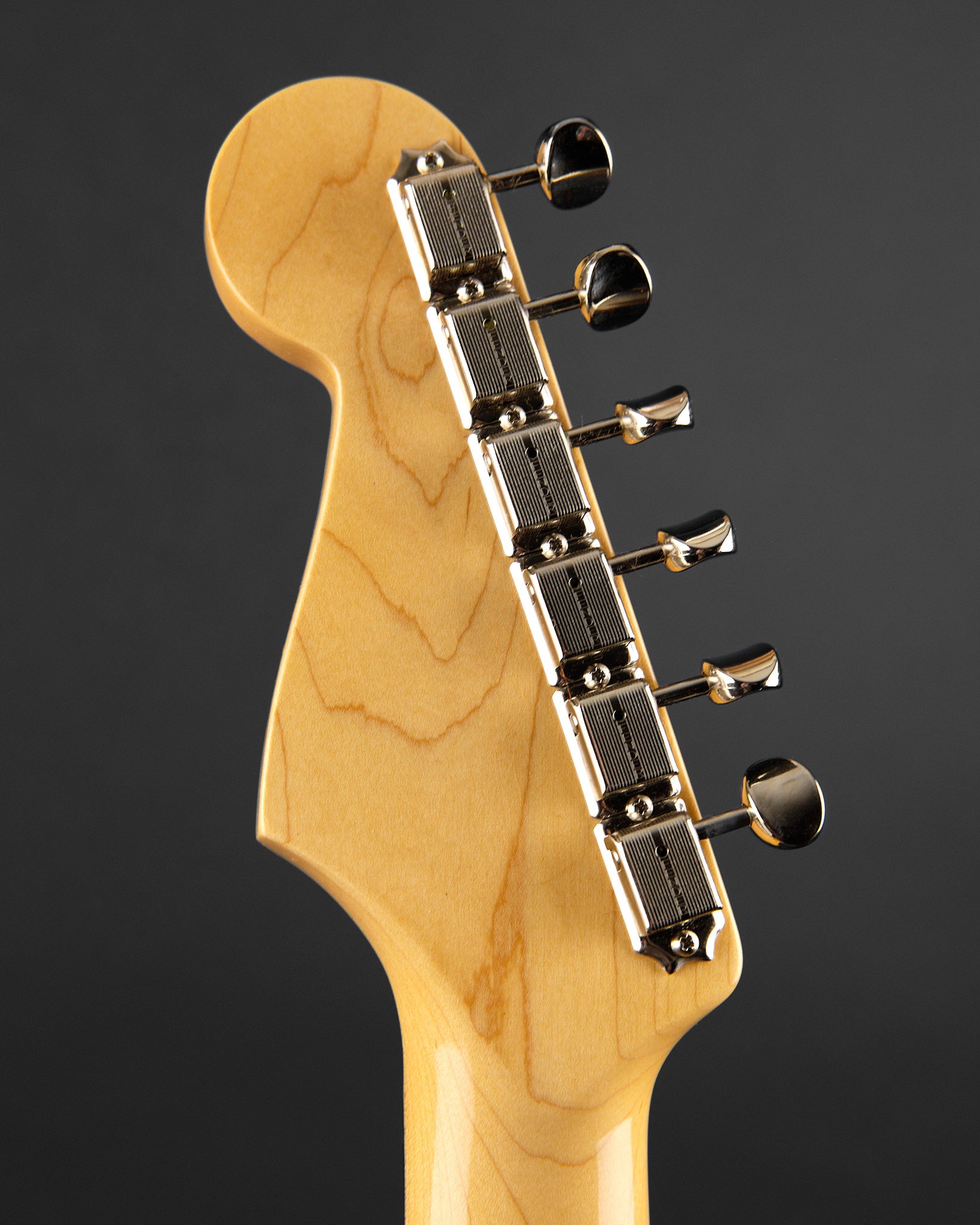2025 Fender American Vintage II 1965 Stratocaster Candy Apple Red