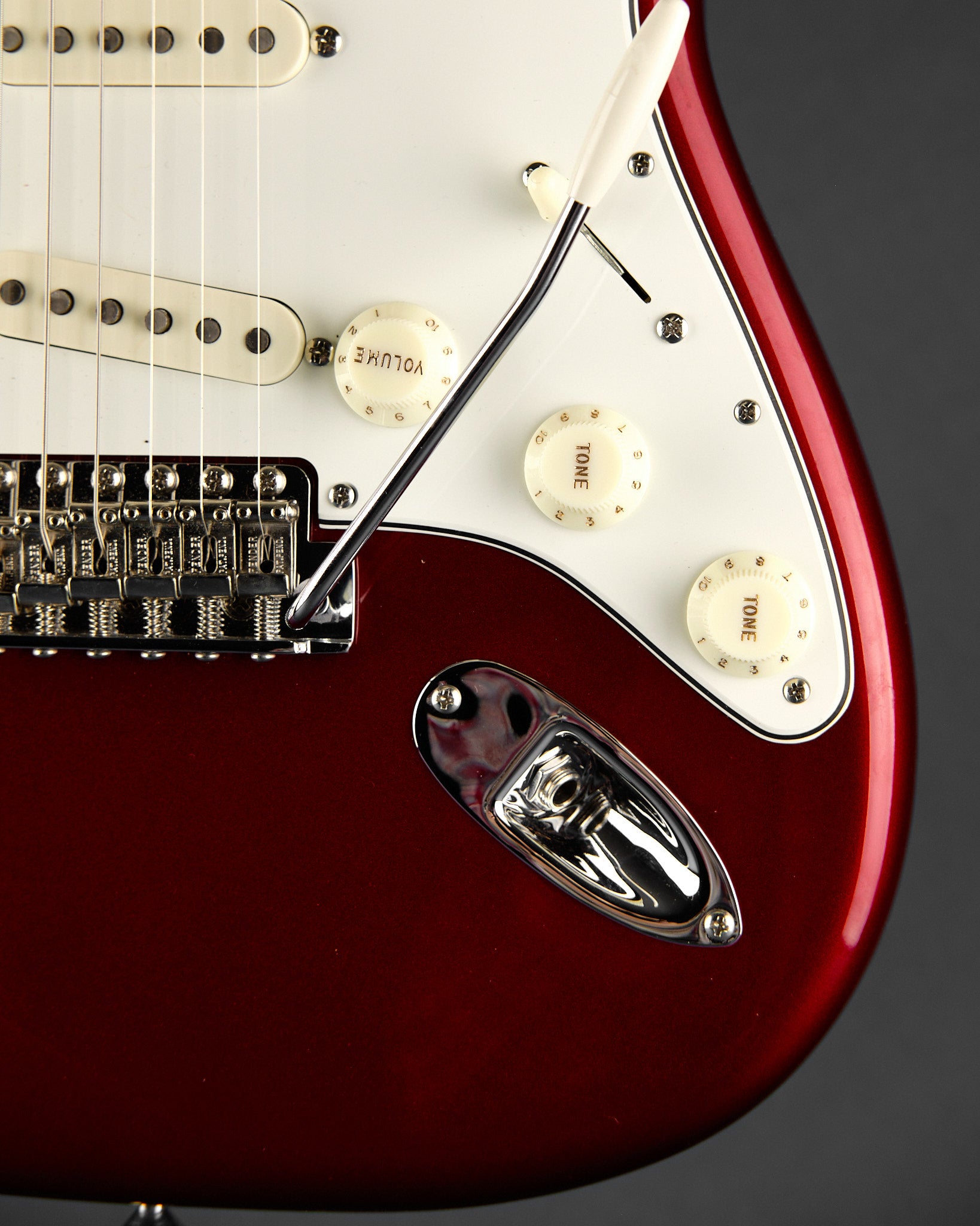 2025 Fender American Vintage II 1965 Stratocaster Candy Apple Red