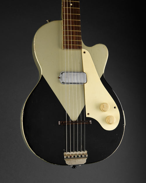 1957 Kamico K-136 Two Tone - body front | Replay Guitars