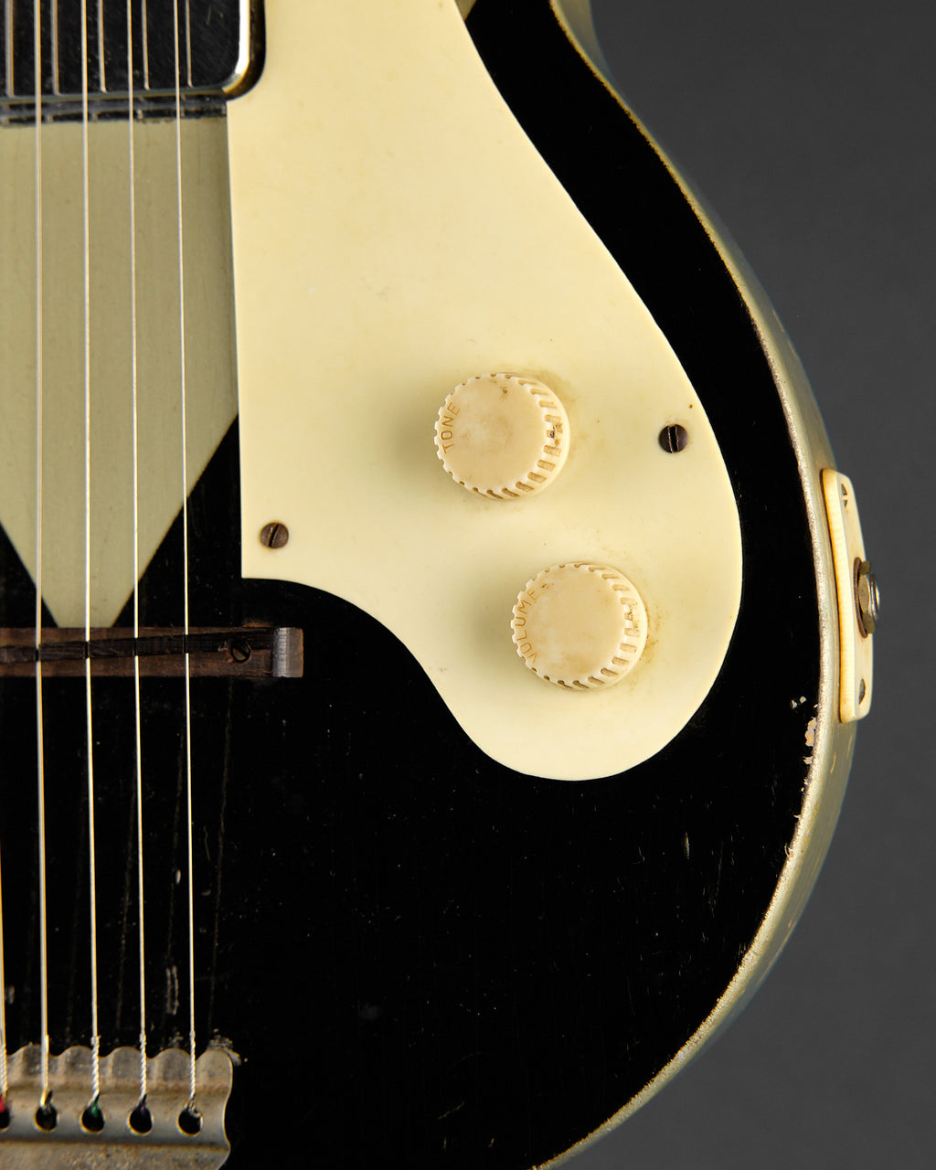 1957 Kamico K-136 Two Tone