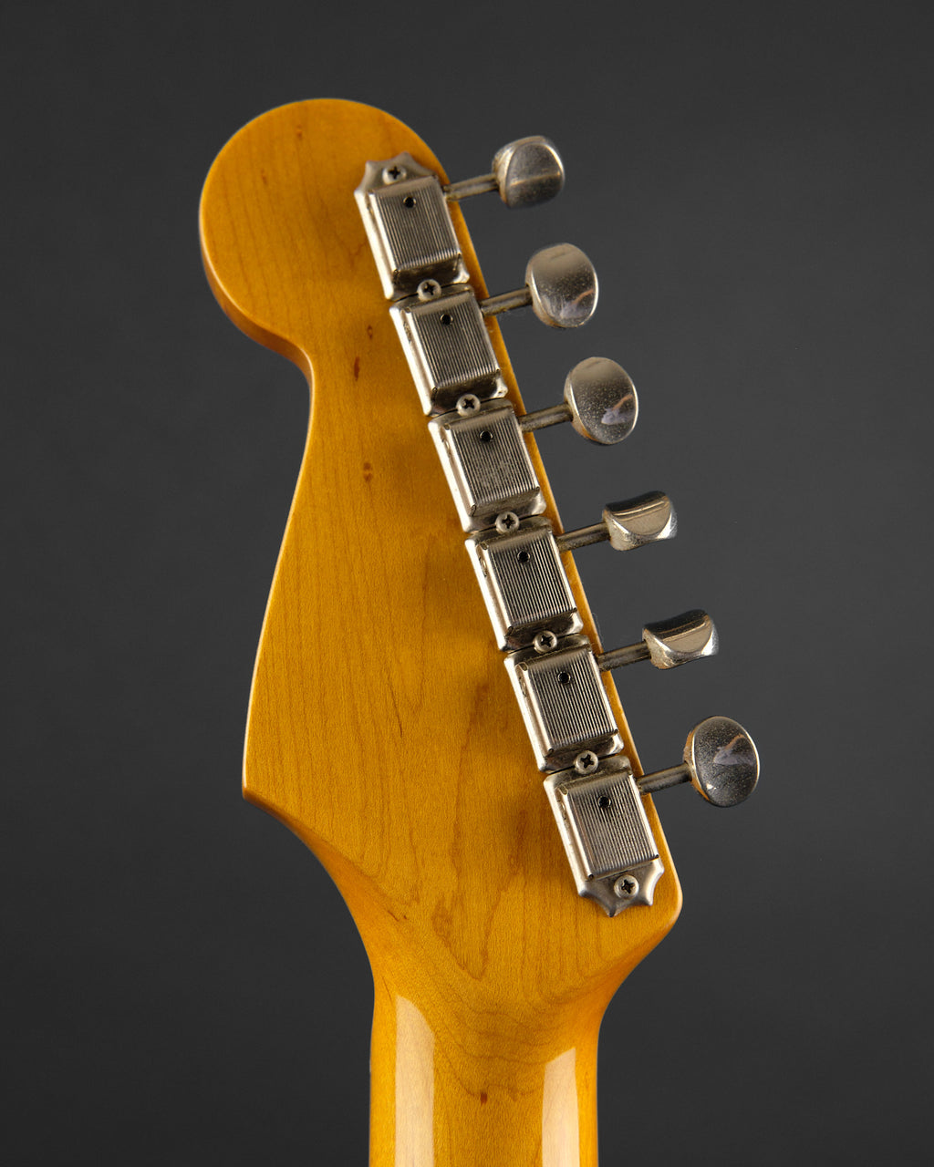 2000s Fender CIJ ST57-58US Stratocaster Sunburst - neck front | Replay Guitars