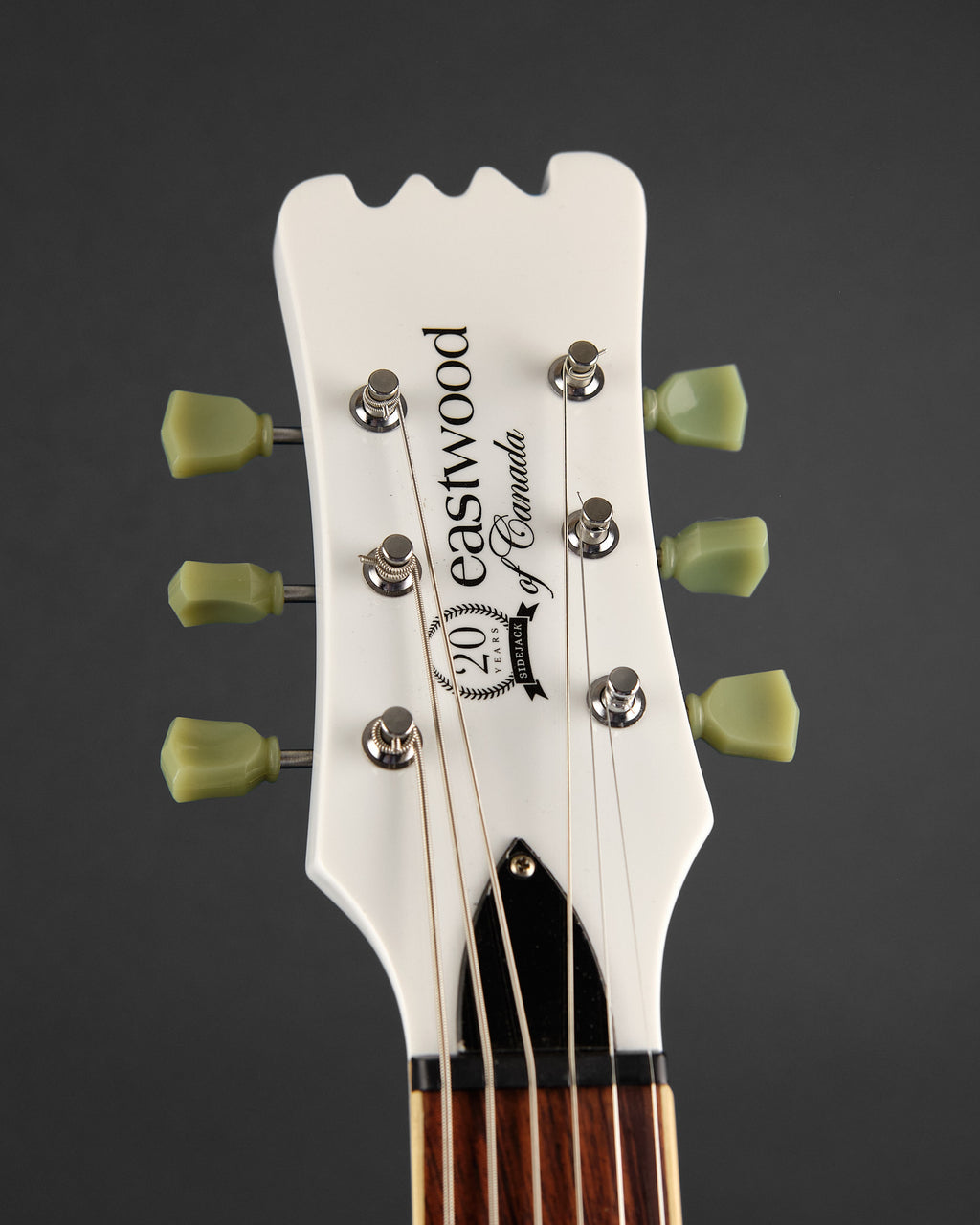 Eastwood Sidejack Baritone STD White on White (Second-Hand) - headstock front | Replay Guitars