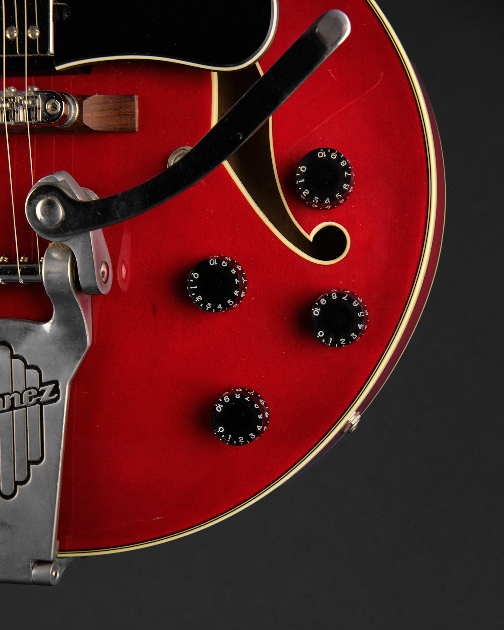 2003 Ibanez Artcore AFS-75T Transparent Cherry Red - detail photo 2 | Replay Guitars
