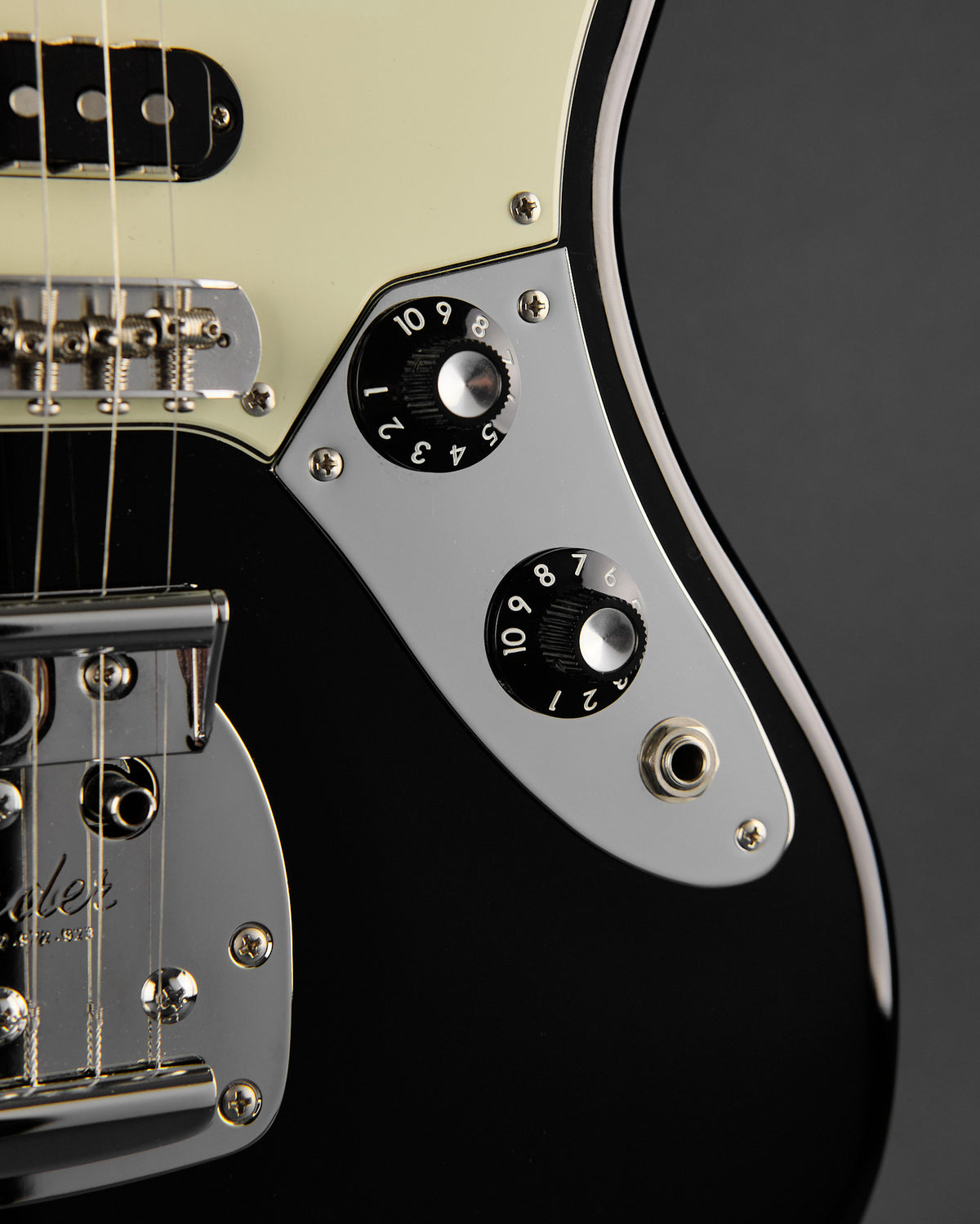 2024 Fender MIJ FSR Traditional '60s Jaguar Black