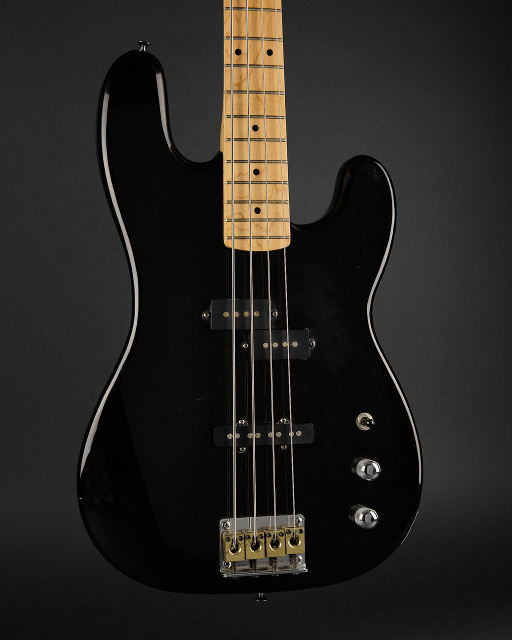 1980s Hondo Deluxe Series 870 PJ Black
