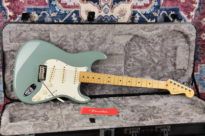 2016 Fender American Professional Stratocaster Sonic Gray