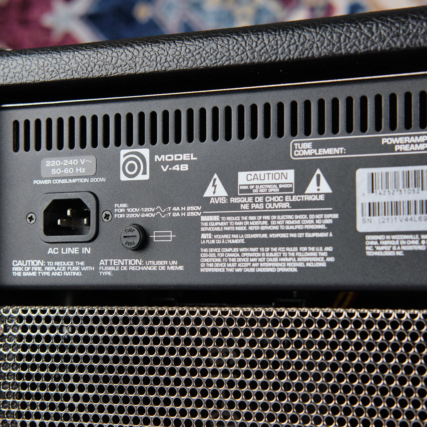 Ampeg V-4B 100-Watt Bass Head (Second-Hand)