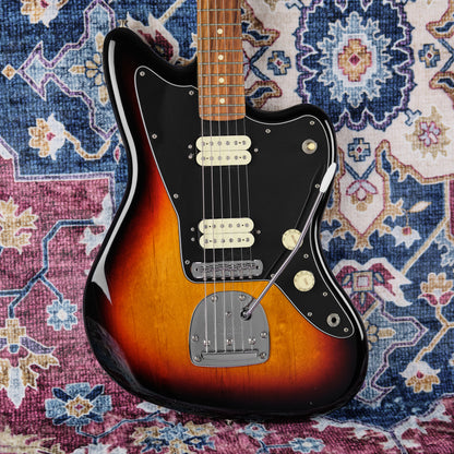 2022 Fender Player Jazzmaster 3-Colour Sunburst