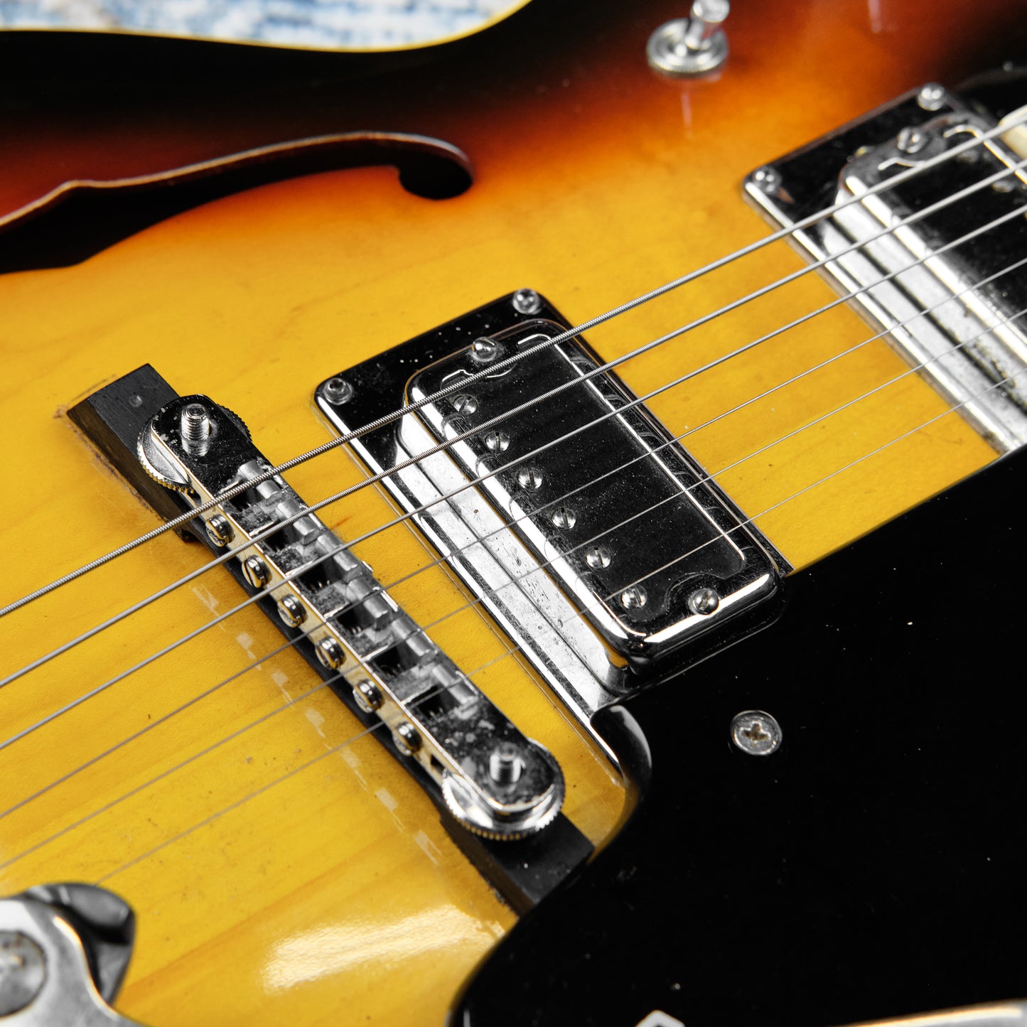 1972 Gretsch 7555 Clipper Bigsby Sunburst